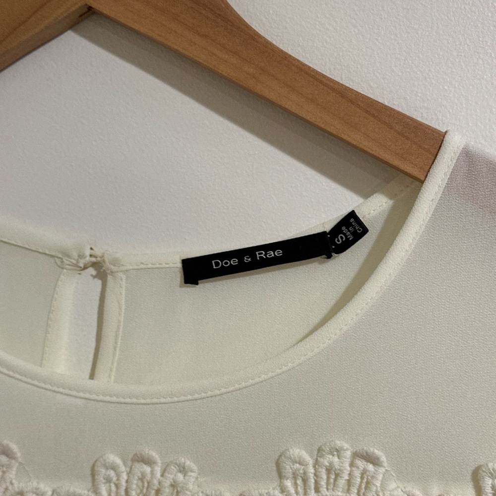 Doe & Rae Cream Textured Dress - Picture 2 of 2